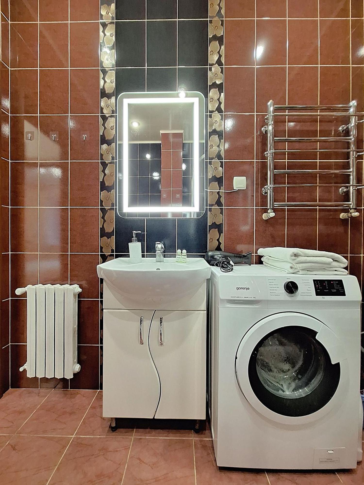 Однокімна Квартира Біля Каштанової Алеї У Центрі Полтави Мережа Alexapartments Документи Для Відряджень Безконтатне Заселення 24-7 Poltawa Exterior foto
