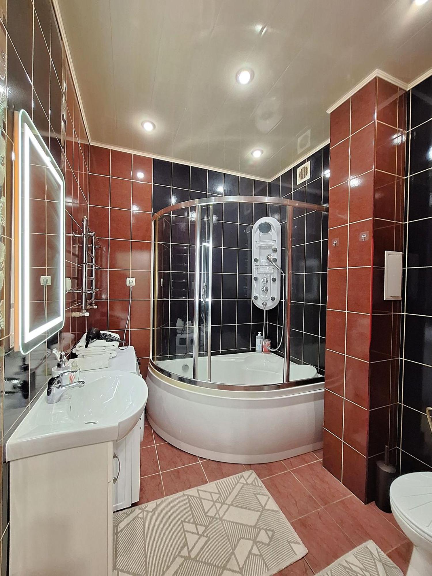 Однокімна Квартира Біля Каштанової Алеї У Центрі Полтави Мережа Alexapartments Документи Для Відряджень Безконтатне Заселення 24-7 Poltawa Exterior foto